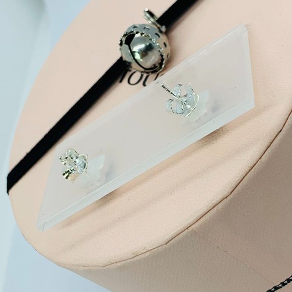 TOUS Silver Black Bear Earrings with faceted onyx Jewelry - Picture 3 of 6